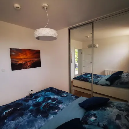 Amd Deluxe Apartment *